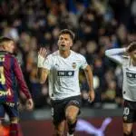 Valencia 1 - 0 Levante: Hugo Duro anota con chilena y da victoria